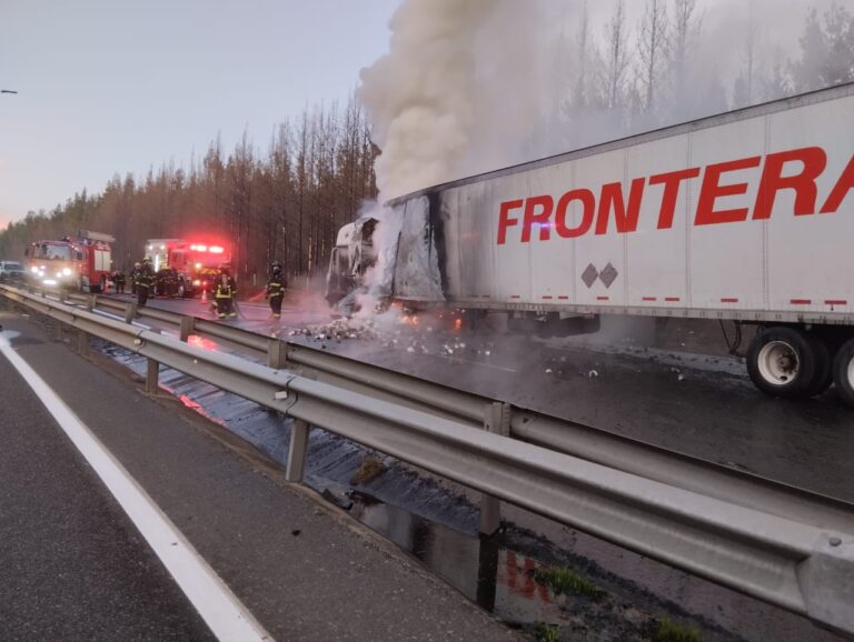ESTA MAÑANA DESCONOCIDOS QUEMAN CAMION…OTROS HECHOS VIOLENTOS