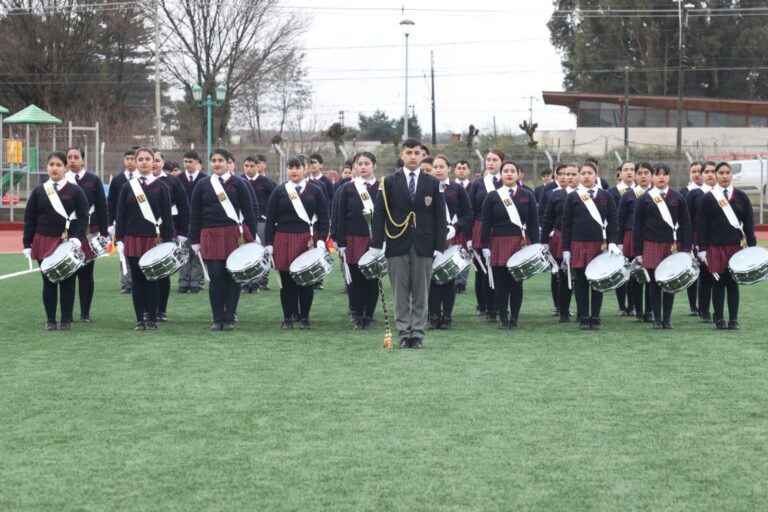 Banda de Guerra del Colegio Madres Dominicas de Pitrufquén Gana Primer Lugar en Competencia Regional