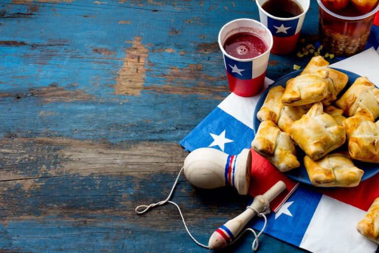 SE ACERCAN FIESTAS PATRIAS