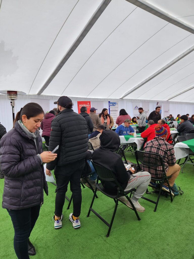 TODO UN ÉXITO: FERIA LABORAL EN MININCO