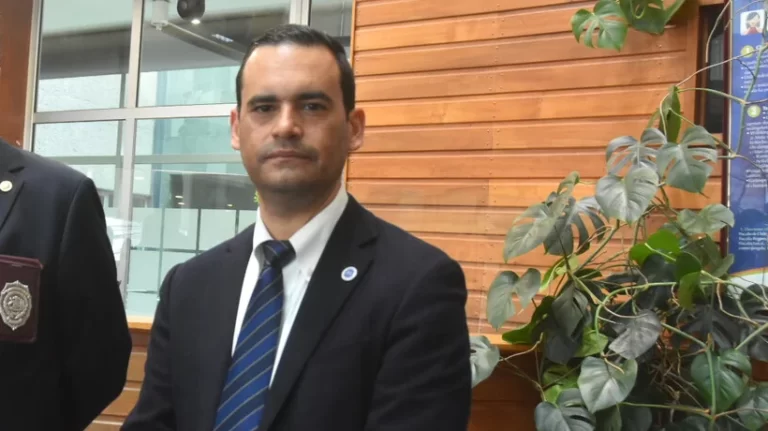 IDENTIFICARON A MÁS DE 20 PERSONAS QUE COMPRARON LICENCIAS DE CONDUCIR FALSAS