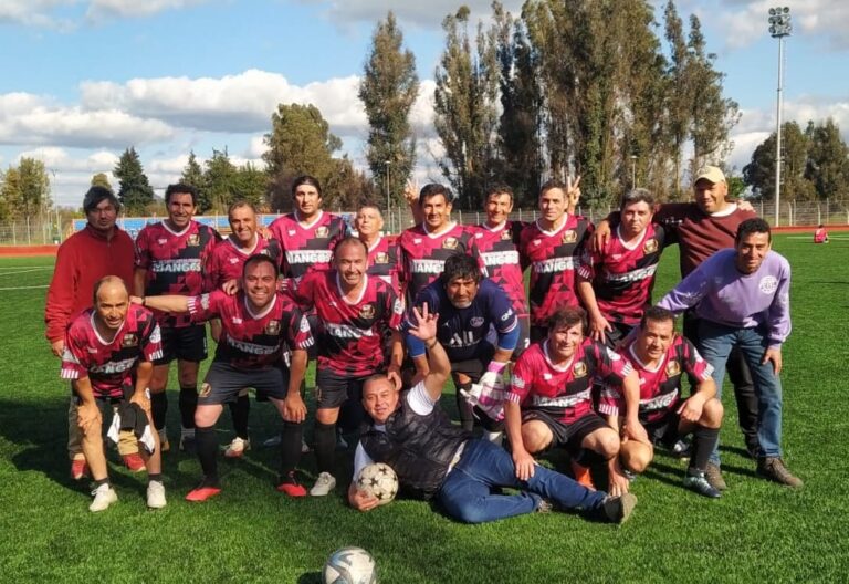 LA SELECCIÓN FEMENINA Y DEPORTIVO MUNICIPAL BUSCAN EL TRIUNFO EN CERTÁMENES  ANFA REGIONAL»