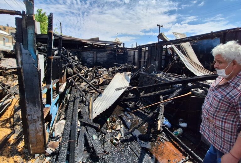 DESTRUCCION TRAS INCENDIO EN ANGOL