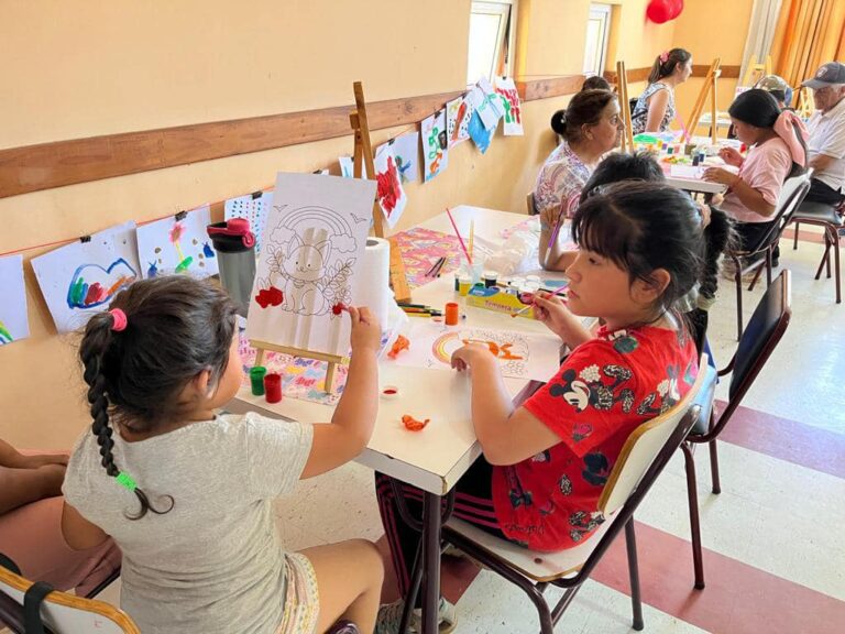 «Pinta Tú Verano»: Una Tarde Llena de Creatividad y Reconocimiento para   Niños  y Niñas