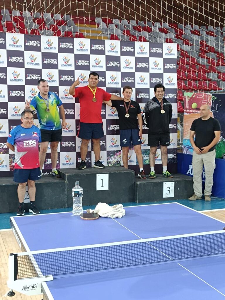 DESTACADO TENIMESISTA COLLIPULLENSE TRIUNFO EN OPEN ABIERTO DESARROLLADO EN LOS ANGELES