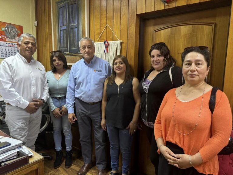 ALUMNOS COLLIPULLENSES DE ESTABLECIMIENTOS  EDUCACIONALES MUNICIPALES DE ANGOL, CONTARAN NUEVAMENTE CON LOCOMOCION