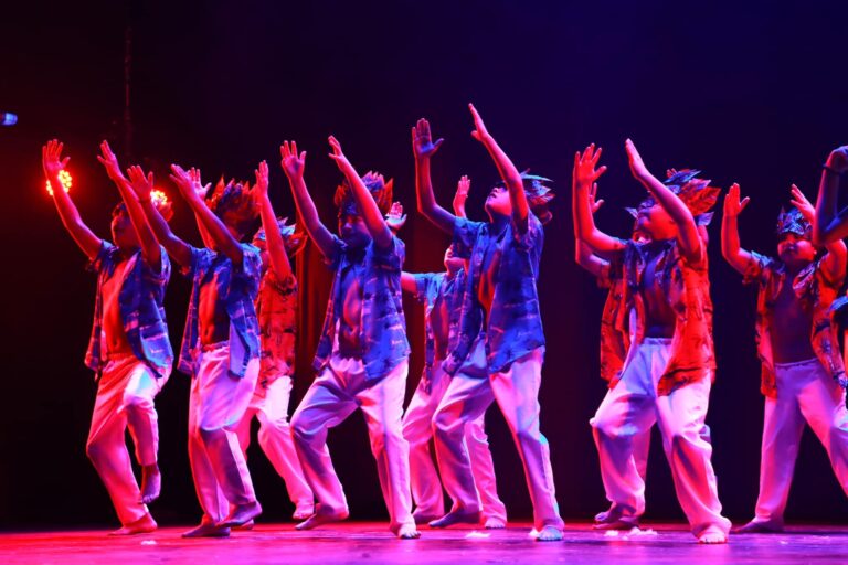 Celebración del Día de la Danza: Semillitas Inspira con su Folclore