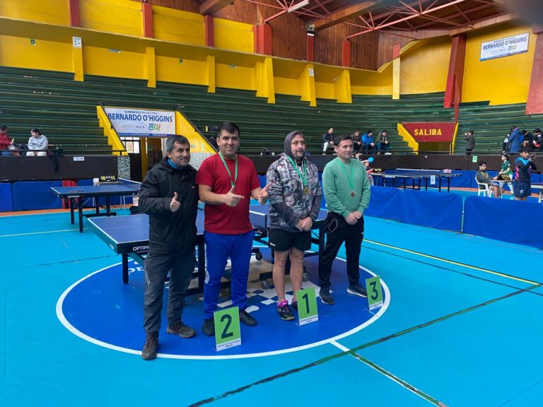 Francisco Reyes Roa Brilla en el Abierto de Tenis de Mesa de Temuco
