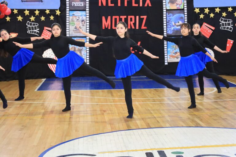 COLLIPULLI CELEBRA EL DESARROLLO INTEGRAL DE LA NIÑEZ CON GALA DE PSICOMOTRICIDAD EN LA ESCUELA THOMAS ALVA EDISON