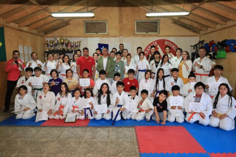 LA ESCUELA DE KARATE BUSHIDO CELEBRA SU 24° ANIVERSARIO CON IMPORTANTES RECONOCIMIENTOS Y ENTREGA DE EQUIPAMIENTO