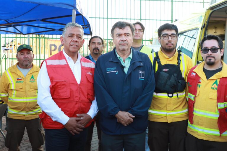 ALCALDE DE COLLIPULLI SOLICITA APOYO URGENTE PARA PEQUEÑOS AGRICULTORES AFECTADOS POR INCENDIOS FORESTALES
