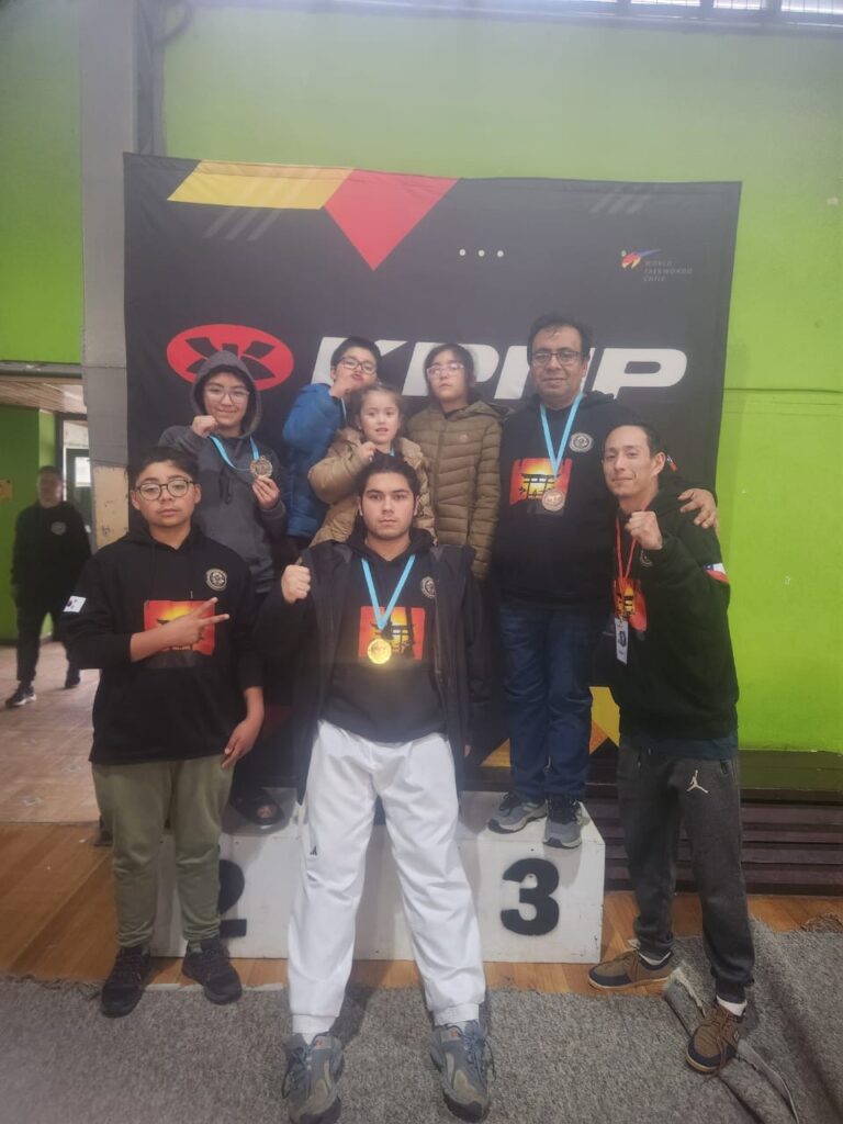 ACADEMIA BERSERKERS GÓMEZ KIM’S TKD WT BRILLA EN LA “COPA RENAICO 2025”