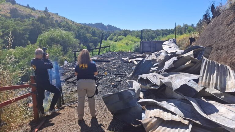 INCENDIO DE CABAÑAS EN CANCURA