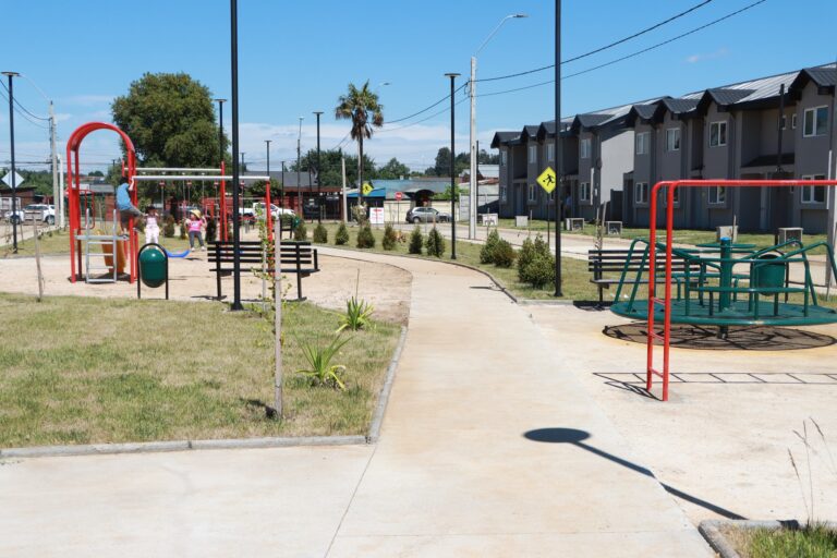72 FAMILIAS RECIBEN LAS LLAVES DE SUS NUEVOS HOGARES