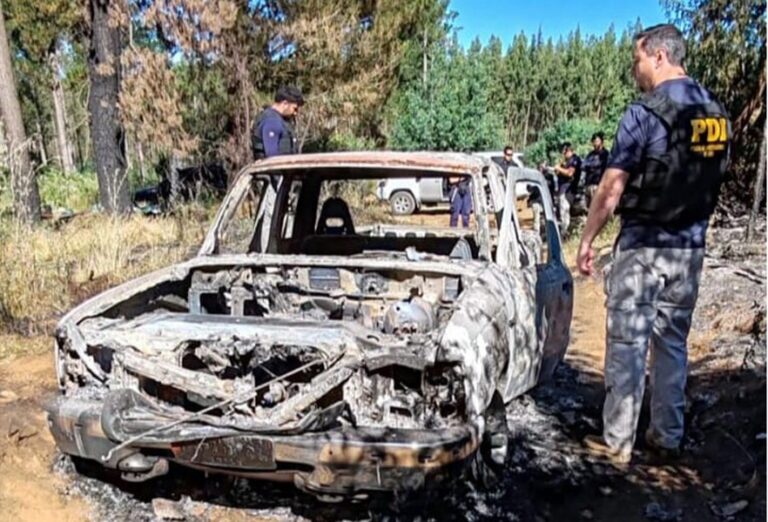ROBAN Y QUEMAN VEHÍCULO EN RUTA R 23 QUE UNE COLLIPULLI CON HUAPITRIO
