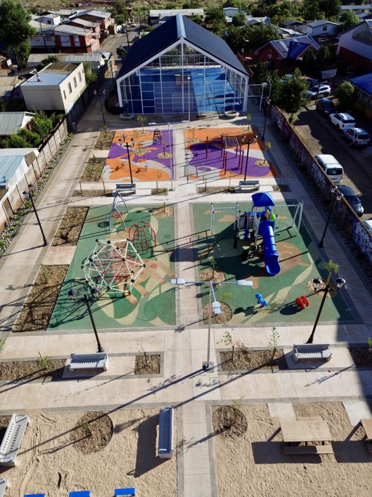 Vecinos celebran la recuperación de un espacio emblemático con nueva plaza y multicancha en Avenida Marta González
