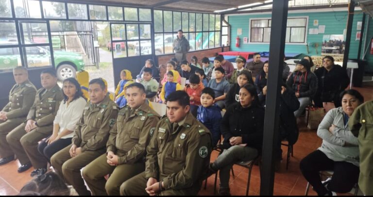 Escuelas rurales de Collipulli participan en conmemoración del 99° aniversario de Carabineros de Chile