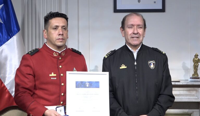 Bombero de Collipulli recibe importante distinción nacional por heroico rescate