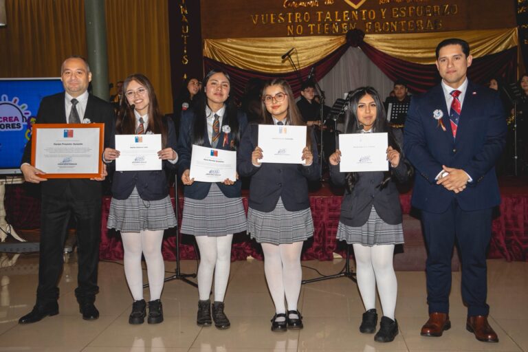 Estudiantes de Collipulli son reconocidos por sobresalientes logros en ciencia e innovación