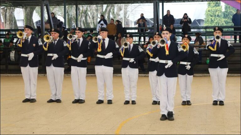 Banda de Guerra del Complejo Educacional Collipulli brilló en Concurso Regional de Bandas Escolares