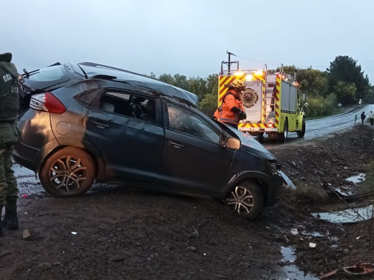 Una persona lesionada dejó volcamiento en la ruta Collipulli-Angol