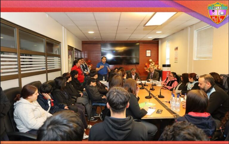 Collipulli aborda avances y necesidades del proyecto de reposición del COMPLEDUC